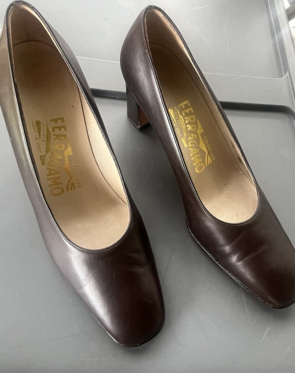 Salvatore Ferragamo Brown Leather Pumps 2.5” Heel Size 5.5 B
